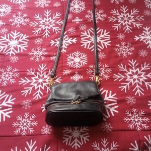Elegant Black Faux Leather Crossbody Bag